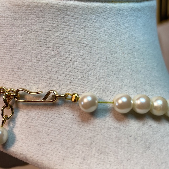 Vintage Set Napier Faux Pear Gold Tone Necklace & Oval Faux Pearl Brooch Pin - Picture 3 of 8